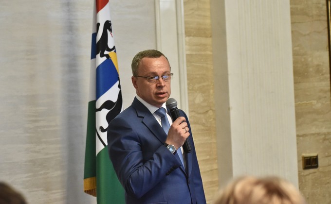 2_Выступает Ю.Ф. Петухов